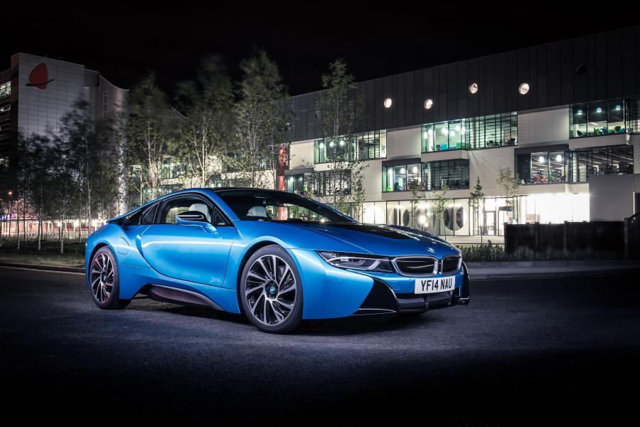 BMW i8 2014 года  (UK) (фото 29 из 69)